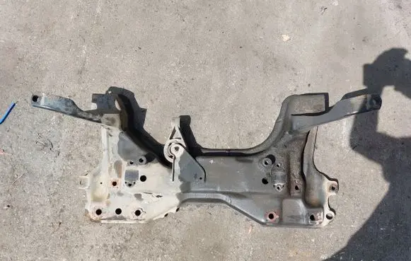 Ford Focus Front axle beam 