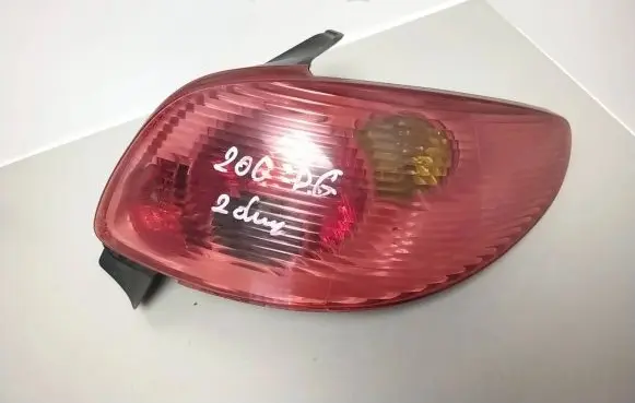 Peugeot 206 Rear/tail lights E22058 AR20001 0202