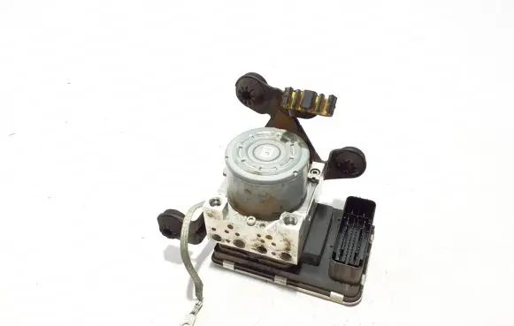 Volvo XC90 ABS Pump 31680101