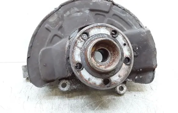 Front wheel hub spindle knuckle