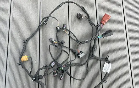 Audi Q3 F3 Parking sensor (PDC) wiring loom 83F971104J