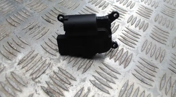 Opel Astra H A/C air flow flap actuator/motor 52406339