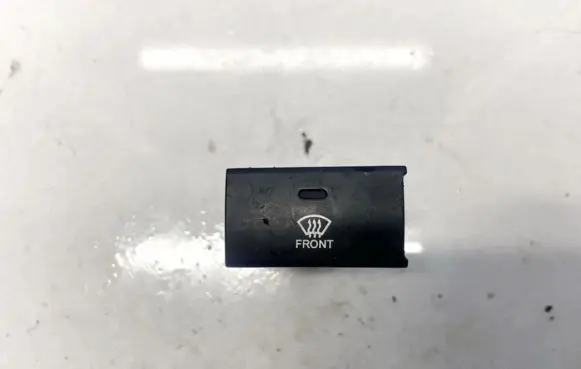 Hyundai Santa Fe Windscreen/window heater switch 2792