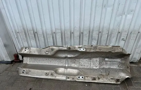 Skoda Superb B6 (3T) Exhaust heat shield 3T0825671