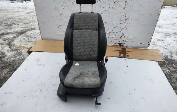 Volkswagen Caddy Front passenger seat 