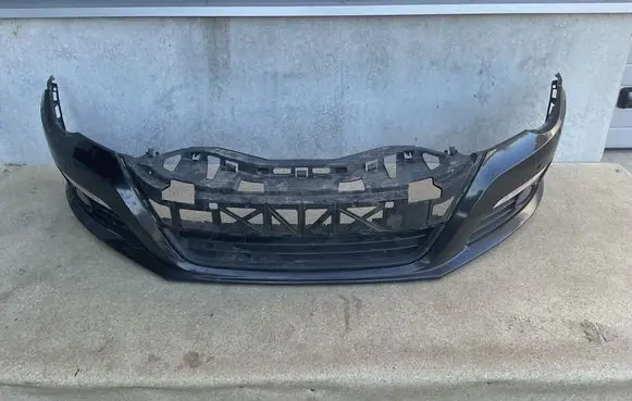 Volkswagen PASSAT CC Front bumper LC9X