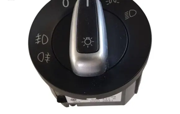 Volkswagen Golf VI Light switch 3C8941431A