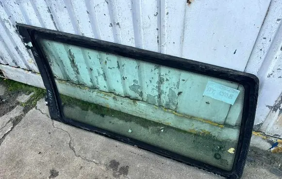 Volvo 850 Rear side window DOT41M34AS2 43R00070
