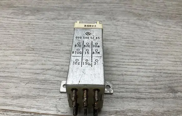 Mercedes-Benz C W202 Other relay 0005405245
