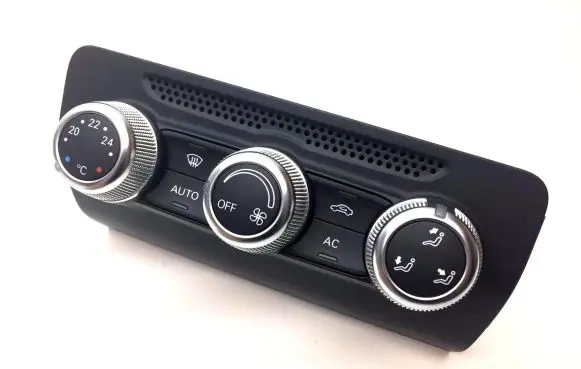 Audi A1 Climate control unit 8X0820043A