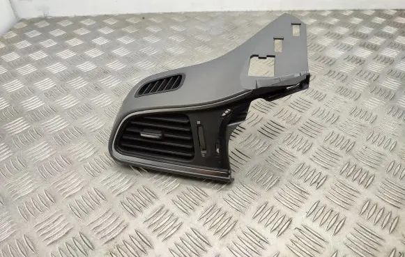 Renault Kadjar Dashboard side air vent grill/cover trim