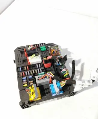 Peugeot 3008 II Comfort/convenience module 9819855580 0501700105 28532156