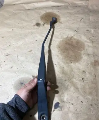 Ford Mondeo MK IV Front wiper blade arm 7S7117526AC