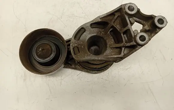 Seat Ibiza III (6L) Generator/alternator belt tensioner