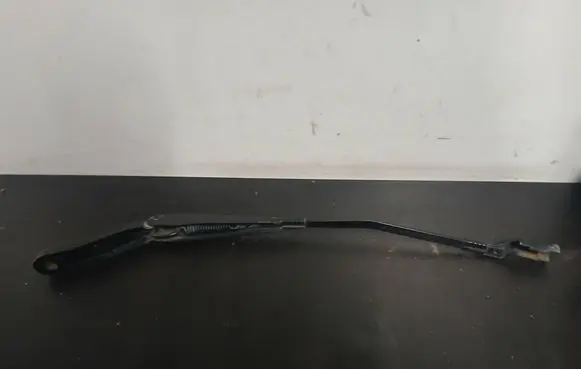 Volvo V70 Front wiper blade arm 31276002