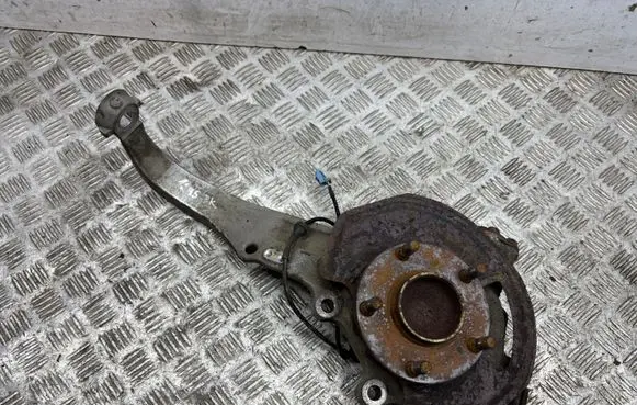Nissan 350Z Front wheel hub
