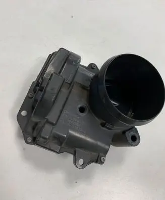 BMW 1 F20 F21 Throttle valve 8624189