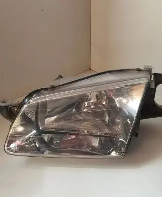 Mazda 323 Headlight/headlamp 1305235392
