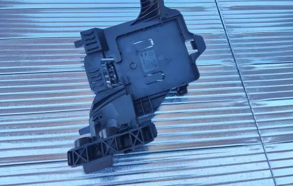 BMW 4 F32 F33 Other engine bay part 7604347 58650910