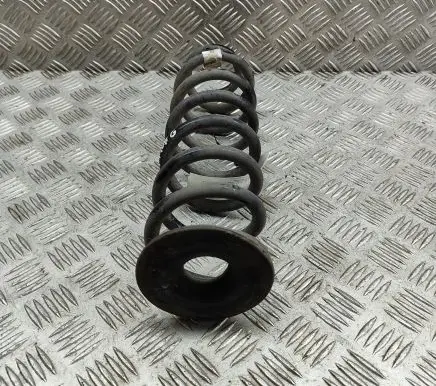 Volkswagen Golf VII Rear coil spring 5Q0511115