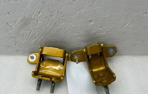 Suzuki Vitara (LY) Rear door hinge set 