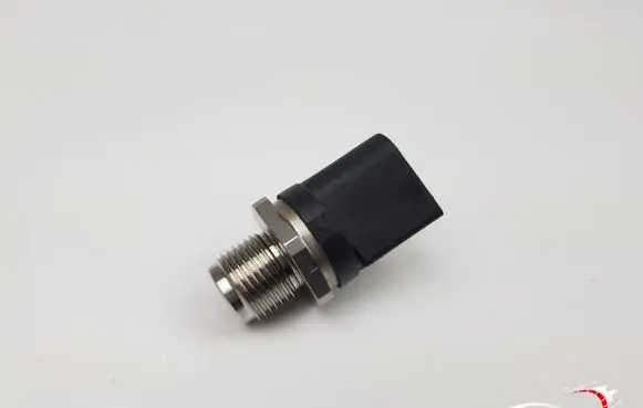 Mercedes-Benz E W211 Fuel pressure regulator A0071530228