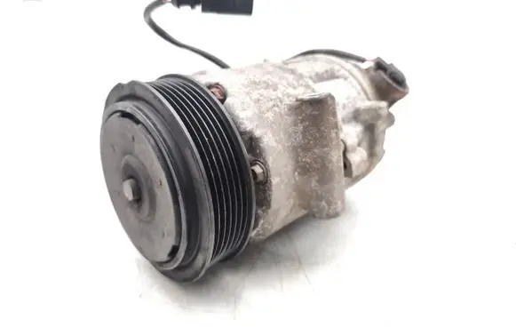 Volkswagen Polo IV 9N3 Air conditioning (A/C) compressor (pump) 6Q0820808E