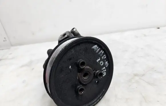 Audi A4 S4 B8 8K Power steering pump 8K0145156J