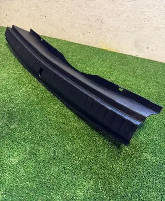 Skoda Octavia Mk4 Trunk/boot sill cover protection 5E7863459