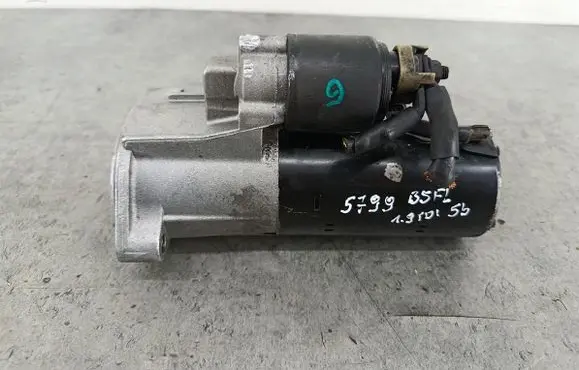Volkswagen PASSAT B5.5 Starter motor 