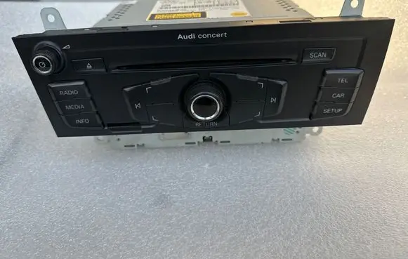 Audi A4 S4 B8 8K Radio/CD/DVD/GPS head unit 8T1035186P CQJA1970G