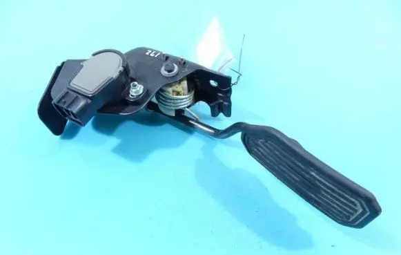 Toyota Avensis T250 Accelerator throttle pedal 198300-3031 IMPRK1250731