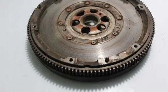 Volkswagen Golf V Flywheel
