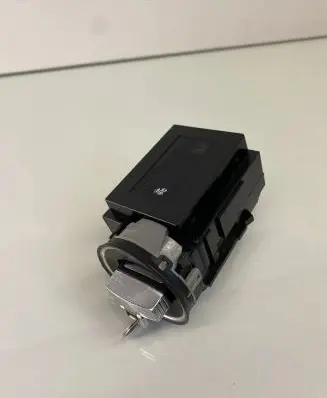 Volkswagen PASSAT B6 Ignition lock 3C0905843Q 33303301 11602101936923