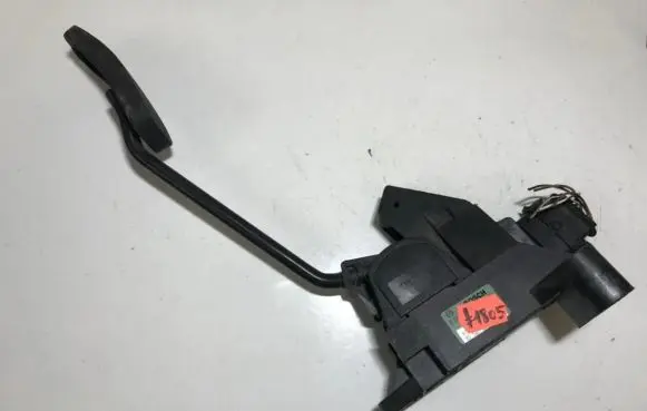 Opel Zafira A Accelerator throttle pedal 0281002299 90581216ar