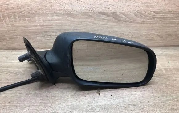 Skoda Octavia Mk1 (1U) Manual wing mirror 020137