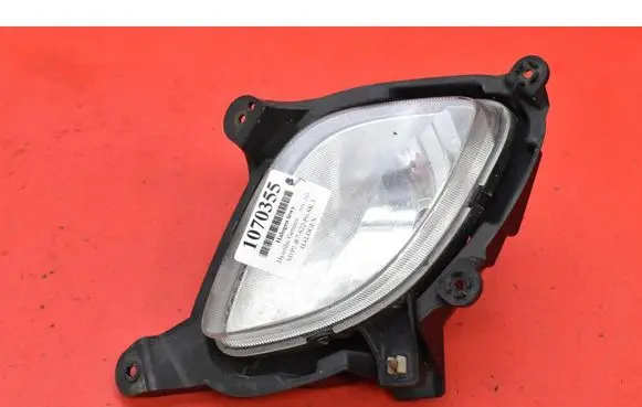 Hyundai Genesis Front fog light L922012M0