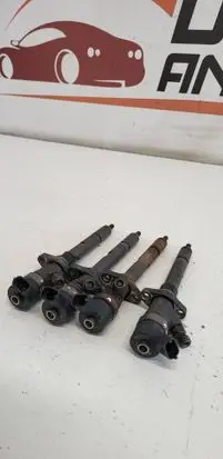 Fuel injectors set