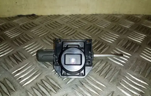 Windshield/windscreen camera