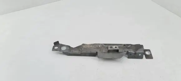 Volvo S90, V90 Fender mounting bracket