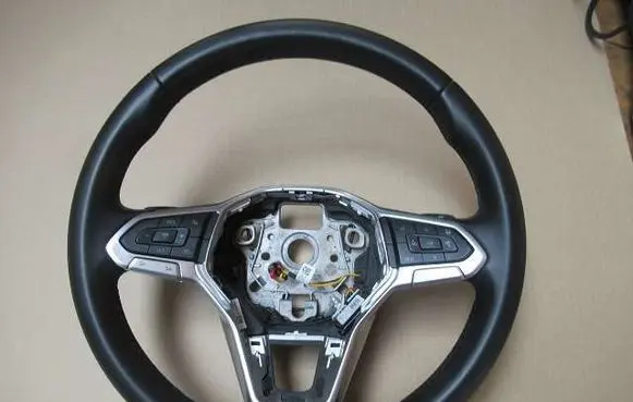 Volkswagen Golf VI Steering wheel 5H0419089ETVDH
