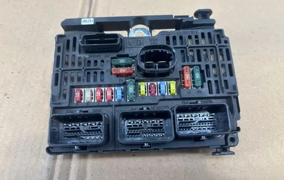 Citroen C4 I BSM Control unit 9661682980 BSML1100 S118983011C