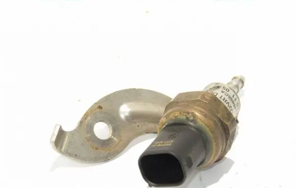 Mercedes-Benz E W211 Oil pressure sensor A6510703981