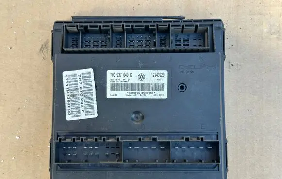 Volkswagen Transporter - Caravelle T5 Comfort/convenience module 7H0937049K