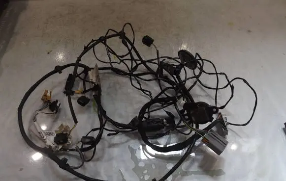 Ford Mondeo Mk III Parking sensor (PDC) wiring loom 2S7J-14A313-CD