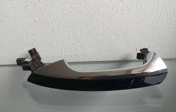 Mercedes-Benz CLS C218 AMG Front door exterior handle A2115450528