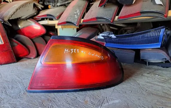 Mazda 323 Rear/tail lights 0431439