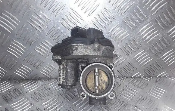 Ford Fiesta Throttle valve vr2s6u9e927fc