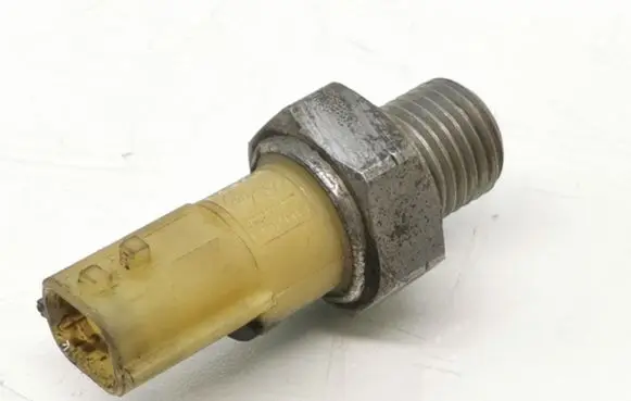 Renault Kangoo II Oil pressure sensor 970450