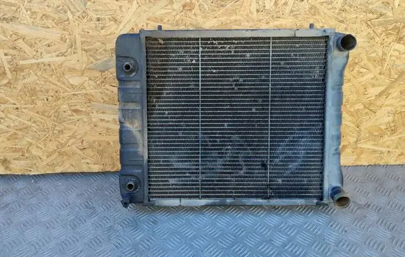 Land Rover Discovery Coolant radiator